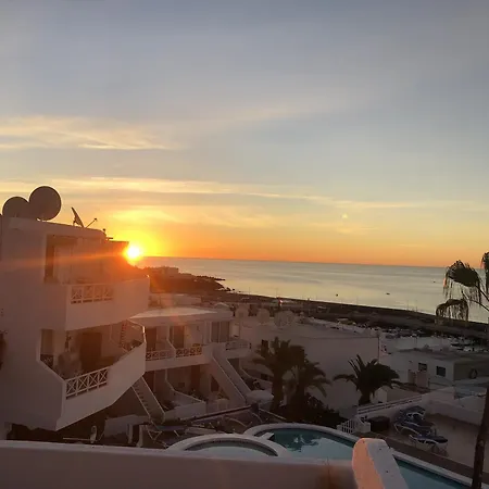 With Stunning Views * Puerto del Carmen (Lanzarote)