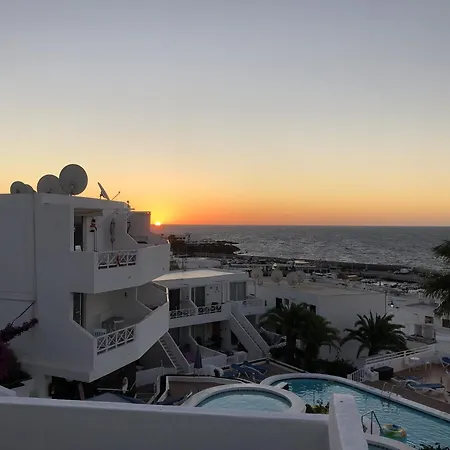 With Stunning Views Puerto del Carmen (Lanzarote)