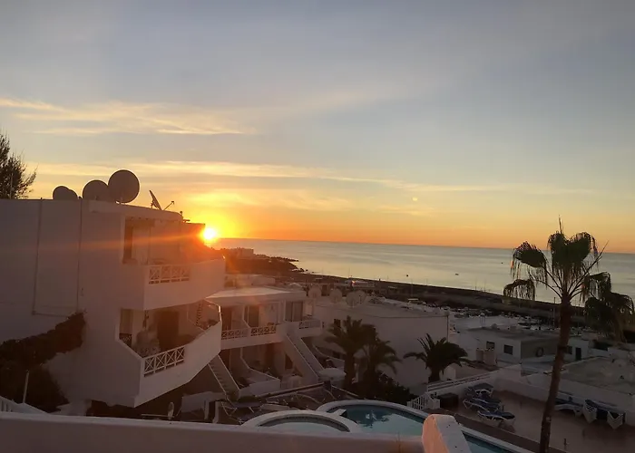 With Stunning Views * Puerto del Carmen (Lanzarote)